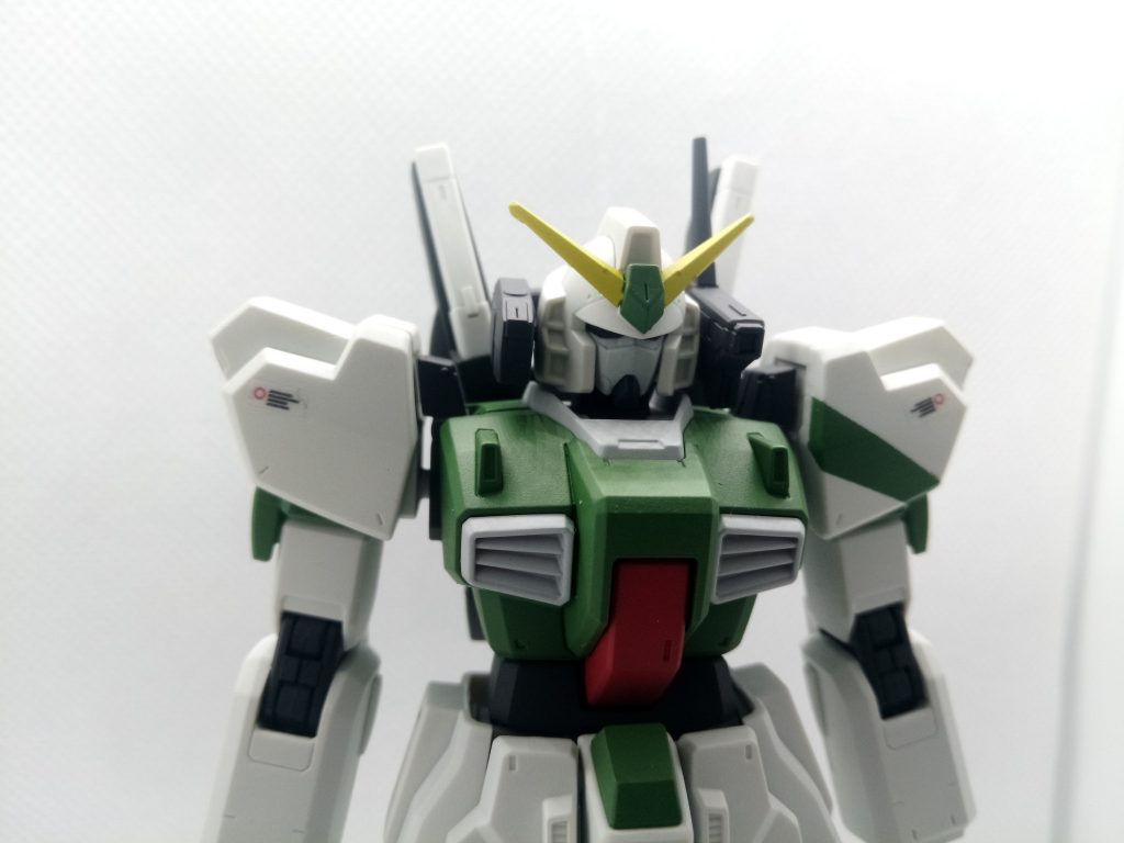 簡易再生産を想像しているので、フェイスのスリットをポリパテで埋めてみました。