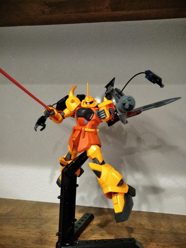 ワイヤークロー射出!