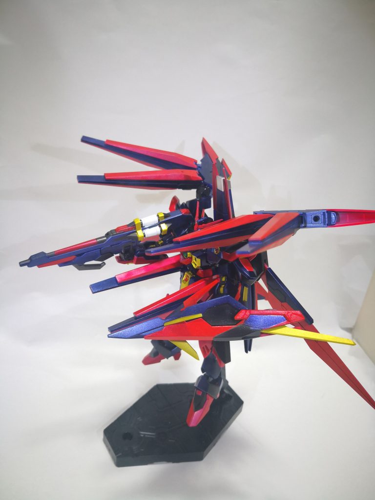 フリーダムよろしくフルバースト的なやつ。塗装ハゲが怖いどころか既に剥げたのでもう怖いものなし。