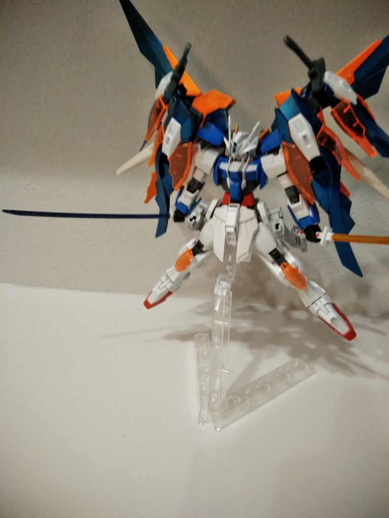 無名・炎刃
無名・凍刃
さやに色味が無い実体刀
炎刃は切り口から炎が残り
凍刃は切り口から氷が残る