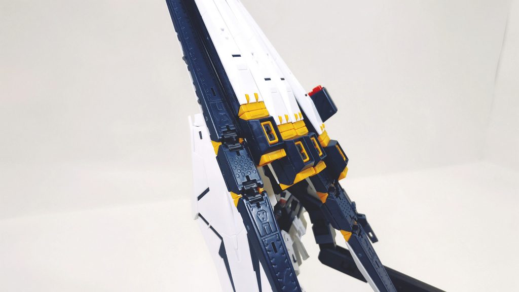 フィン・ファンネルも貼ります。