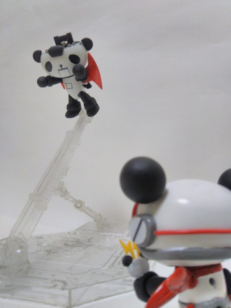 パン・タロンッガイ–7枚目/制作者:KOU