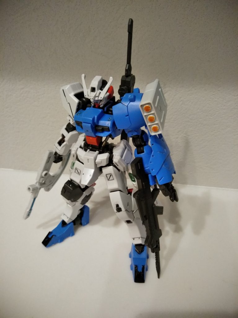 軽装アスタロト
ほぼ変わっていませんがロディ肩に3mm穴追加しバトアムのミサイルポッド装備
ライフルと画像ではわかりづらいですがつま先にナイフを接続できるように3mm穴が追加されています!