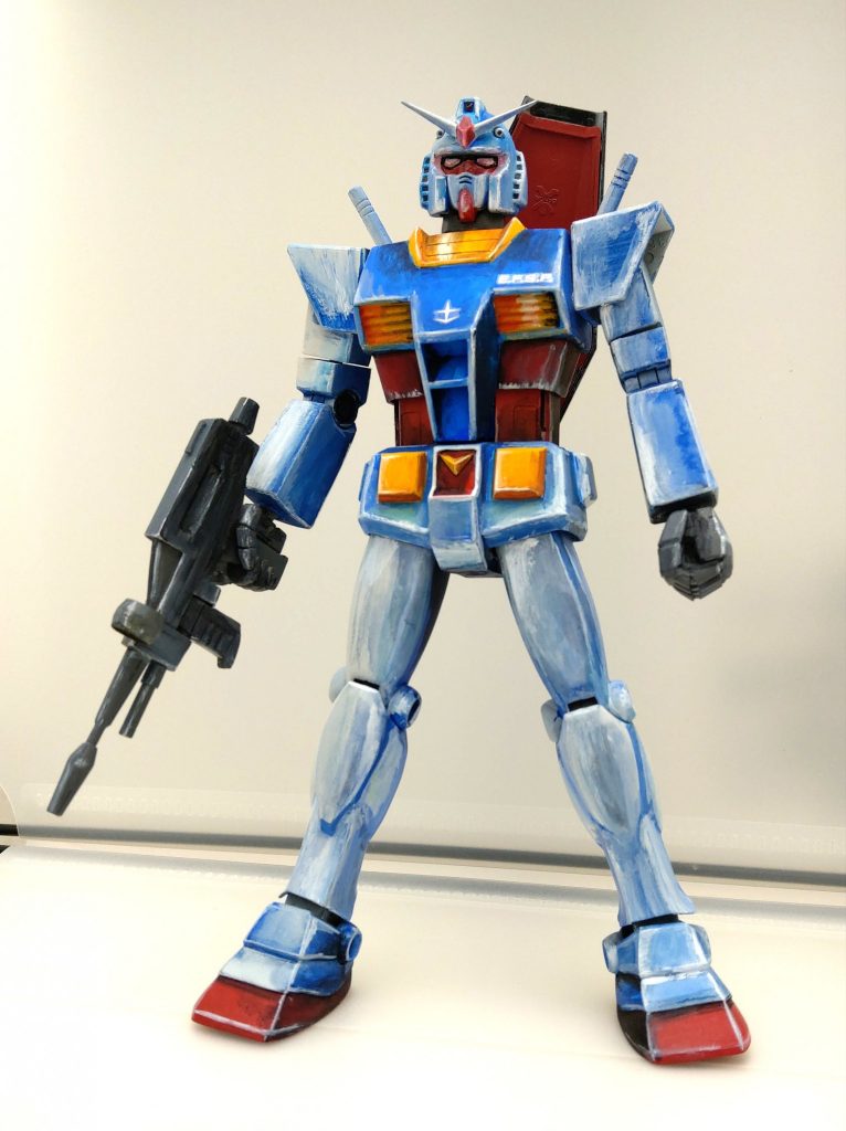 シールドはネオジム磁石で背中に装着可能です。