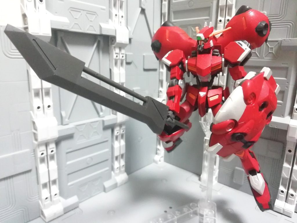 メインウェポンのバスターソード
グシオンリベイクをヒロイックにしようと模索した結果この装備になりました。