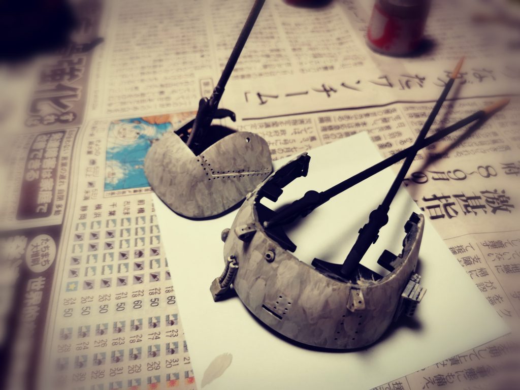 梟の羽をイメージして塗ってみました