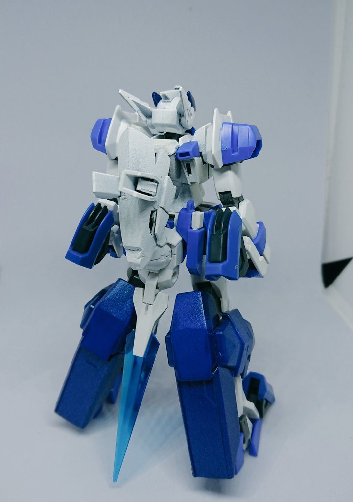 後ろ斜め