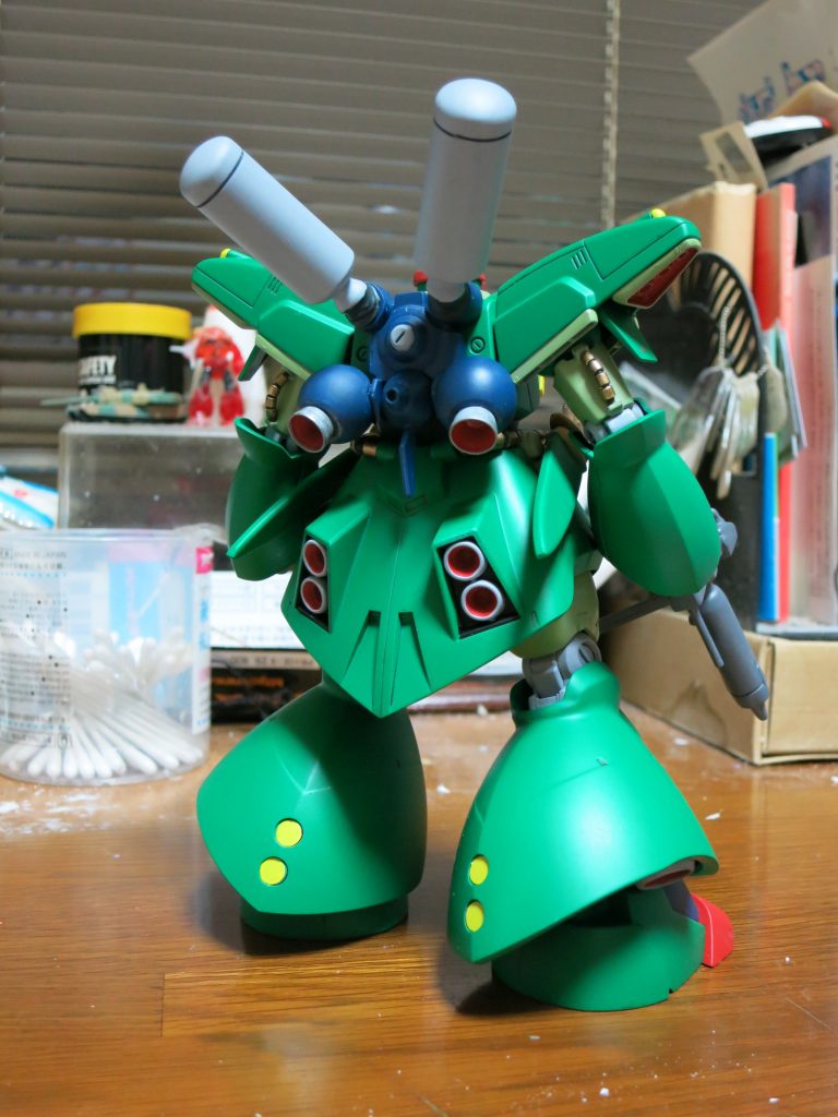 背部ブースターのノズルの大型化、プロペラントタンクの接続などとやっていますが、その辺りは大推力と継戦能力に関わる事案なので…