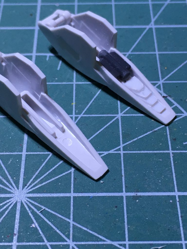 ミノフスキードライブの下パーツにプラ板やランナーでちょっぴり細工
