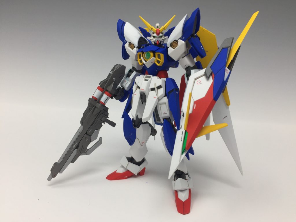 まずは素の状態のフェニーチェリナーシタさんです。塗装はアルバさんに似せていますが、微妙に変えています。