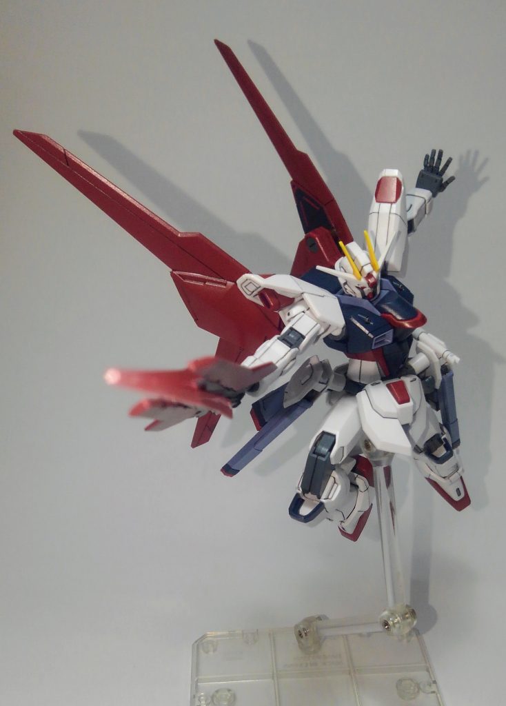 そして貫く！！つまり某牙突ですね(リクエストでしたｗ)元の機体とどれだけ別コンセプトにできるか悩むところはありましたが「羽根減らそう！」ってなってからの製作は速かったです。しかし、切り札を改めて観てみると突撃系ばっかりですね。まぁそういうの好きだったり、縁のある友人が多いのでして・・・以上です。ご覧頂きありがとうございました。
