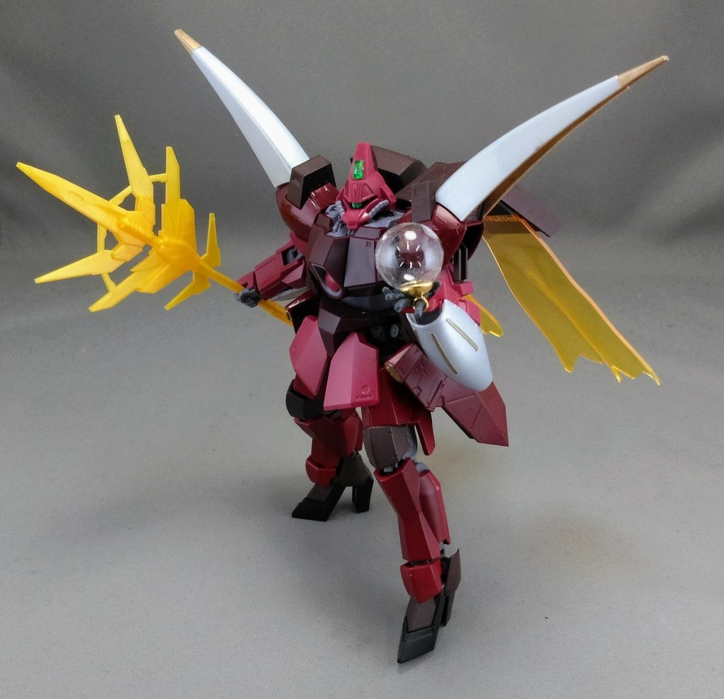 当然操縦等出来る訳が無く、サイコミュも含めた操作全般は頭部のクリスタルユニット