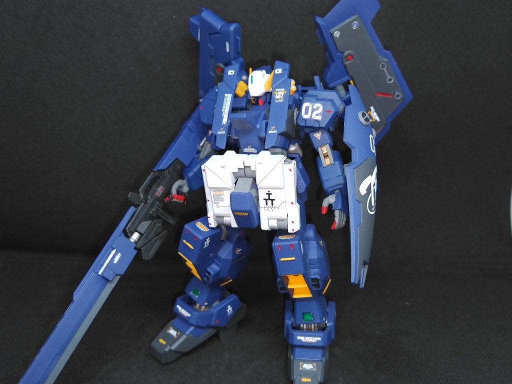 アドバンスド・ヘイズル・ラー形態第一形態 フルドドを一機装備した第一形態です。