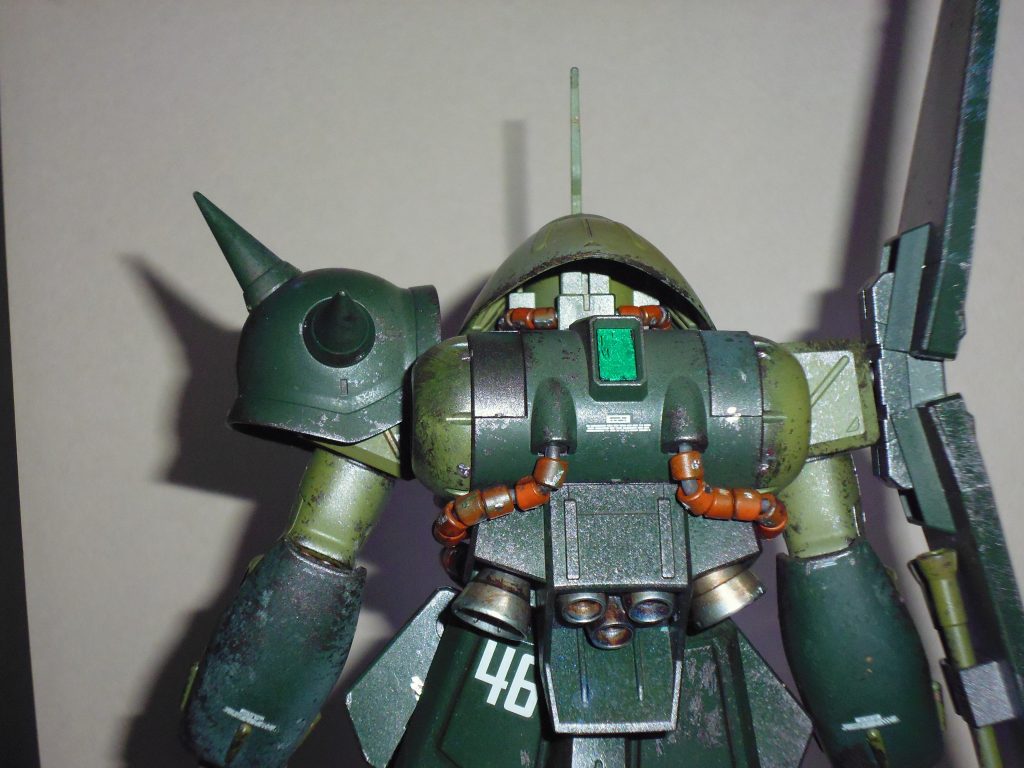 バックのアップです。バーニアはリアルタッチブラウンとウェザリングマスターの青焼けで使用感を演出しています。