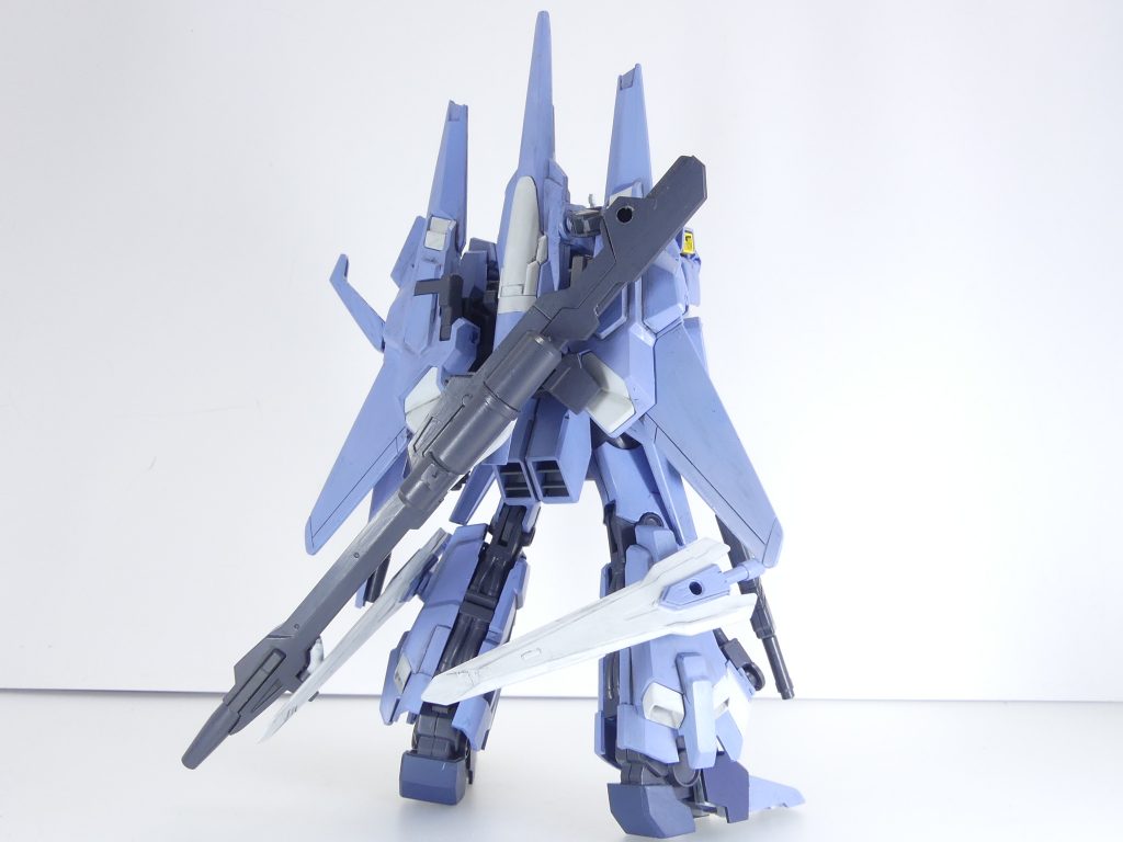 後ろから。メガ・ビーム・ランチャーはスカルウェポンのアームでの接続に変更。背中にたすき掛けに配置します。