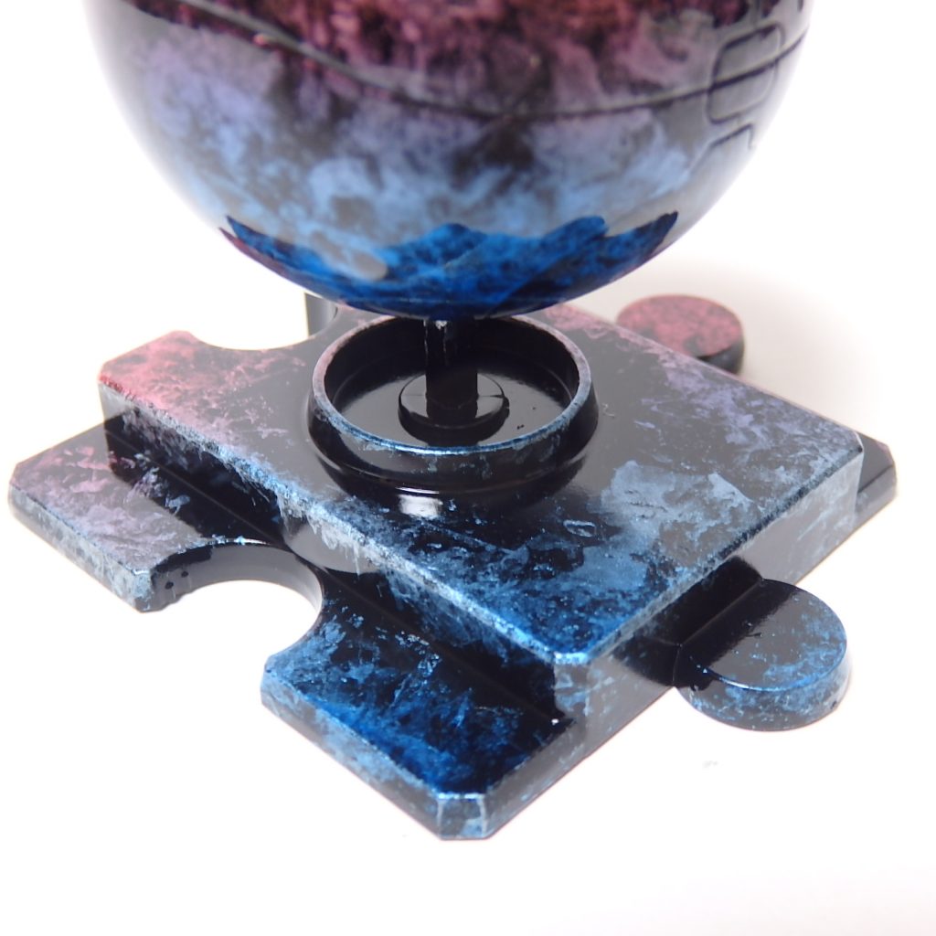 ハロの台座は本体と同様にラップ塗装からの赤青グラデーションです。
今回はマスコットキット作品コンテストということで
過去に製作した2作品のペアで参加させてもらいましたʕ^㉦^ʔ
作品投稿期間が2019年10月27日までとなっていますし
現在他に製作しているものが完成し次第
もう1作ほど作って参加できるかもしれません!
これからどんな可愛いマスコットキャラやカッコいいマスコットキャラが投稿されるのか
楽しみですね♪
ここまでご覧いただきありがとうございました!^^
もしよろしければいいね(gandam-hand2)やコメントなどよろしくお願いします(iori_sei)
過去作へのいいねやコメントなどもお待ちしています!
それでは、また次回作にてお会いいたしましょう^^