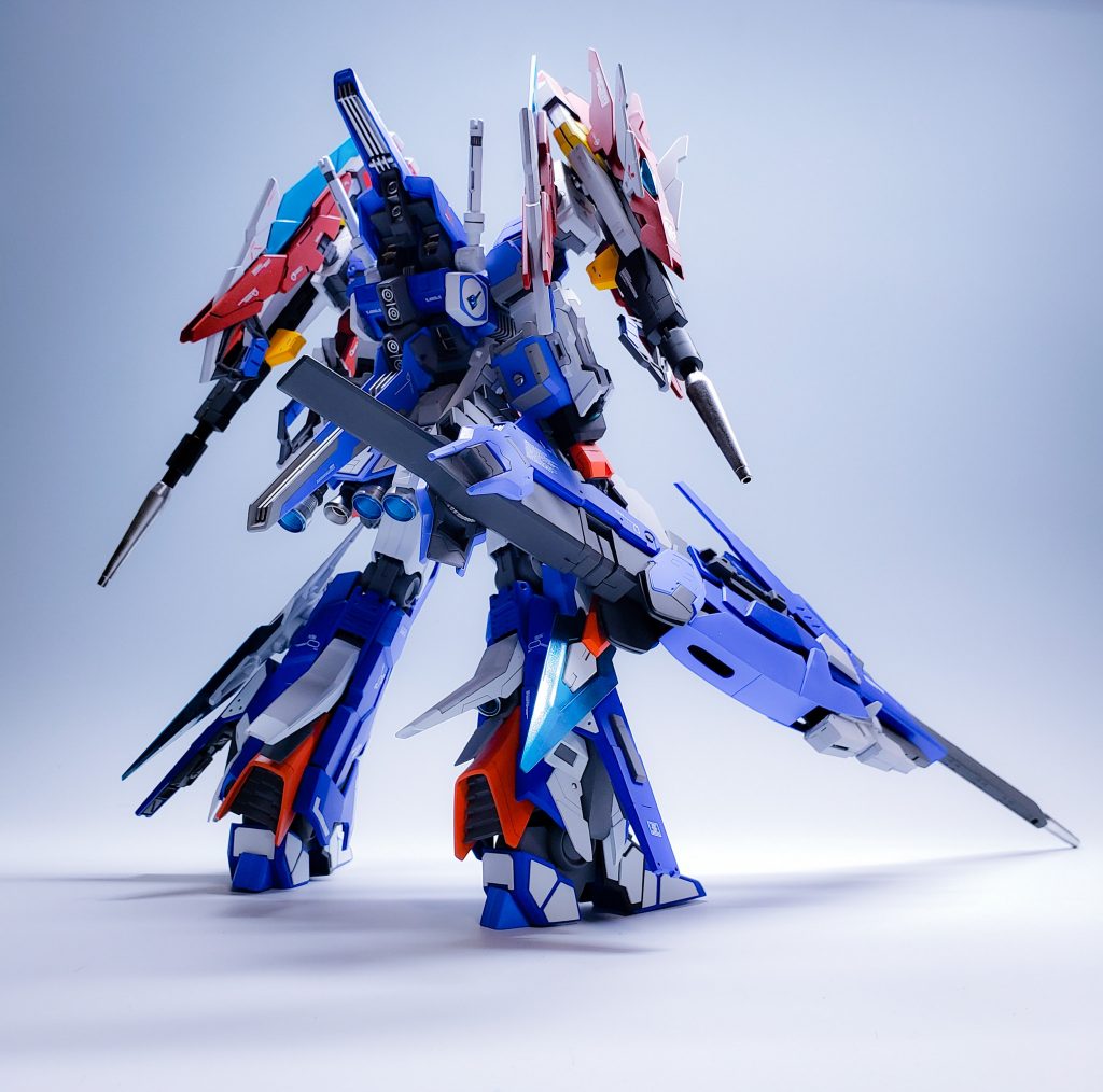 お馴染みのバックショット〜♪