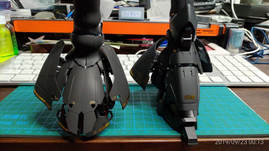 足デカール貼り