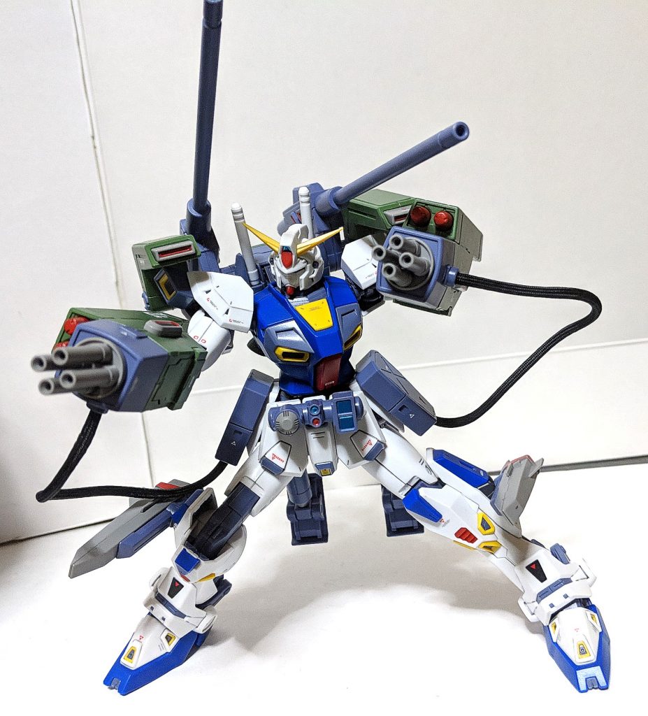 　重武装な見た目ですが、可動にはほぼ影響なく動かせるので様々なポーズをとらせることも出来ます