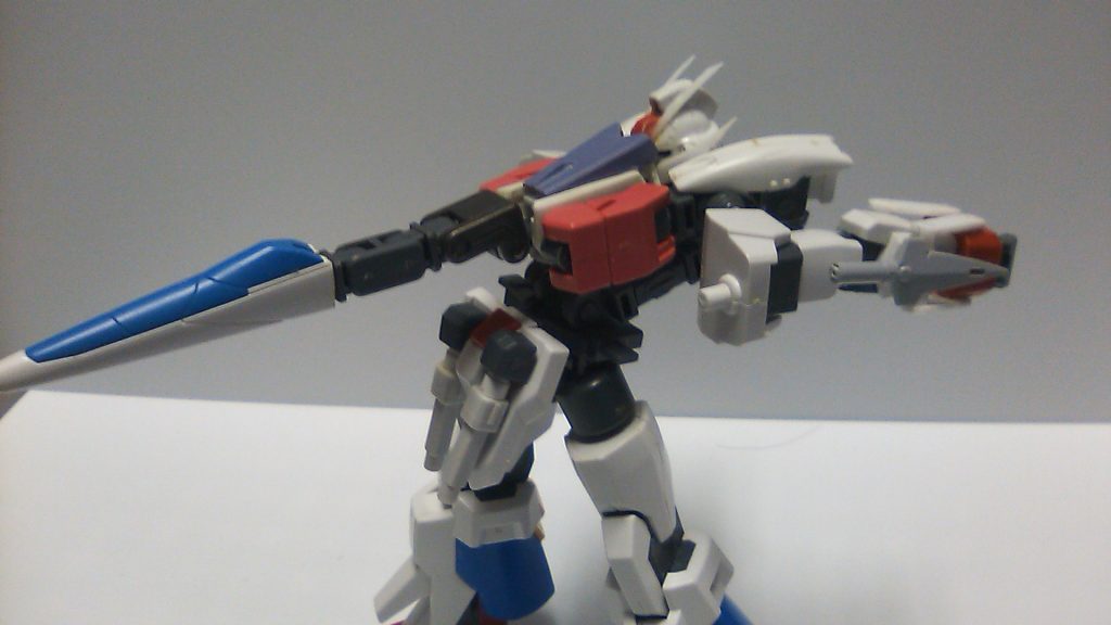 次に腕を後ろへ。