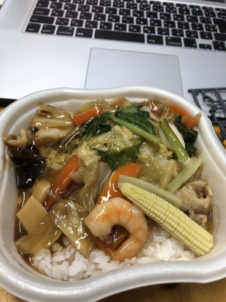 途中で食べたセブンイレブンの中華丼凄くうまかったんですが (^p^）