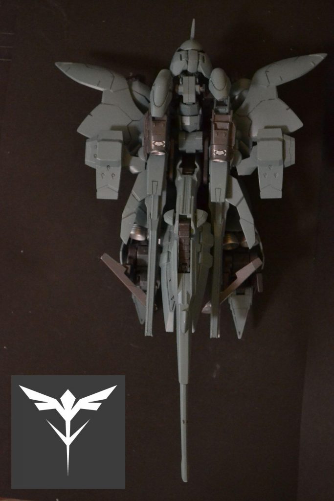 スタビライザー類を展開するとネオジオンマークに見えるようにしました。(なってました)