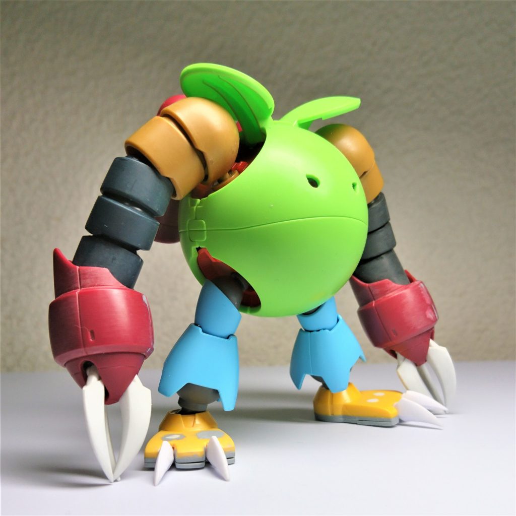 ナイショですが、ツイッターでは、完成のときよりも、この塗装前の写真のほうが「いいね」が多かったのでした。