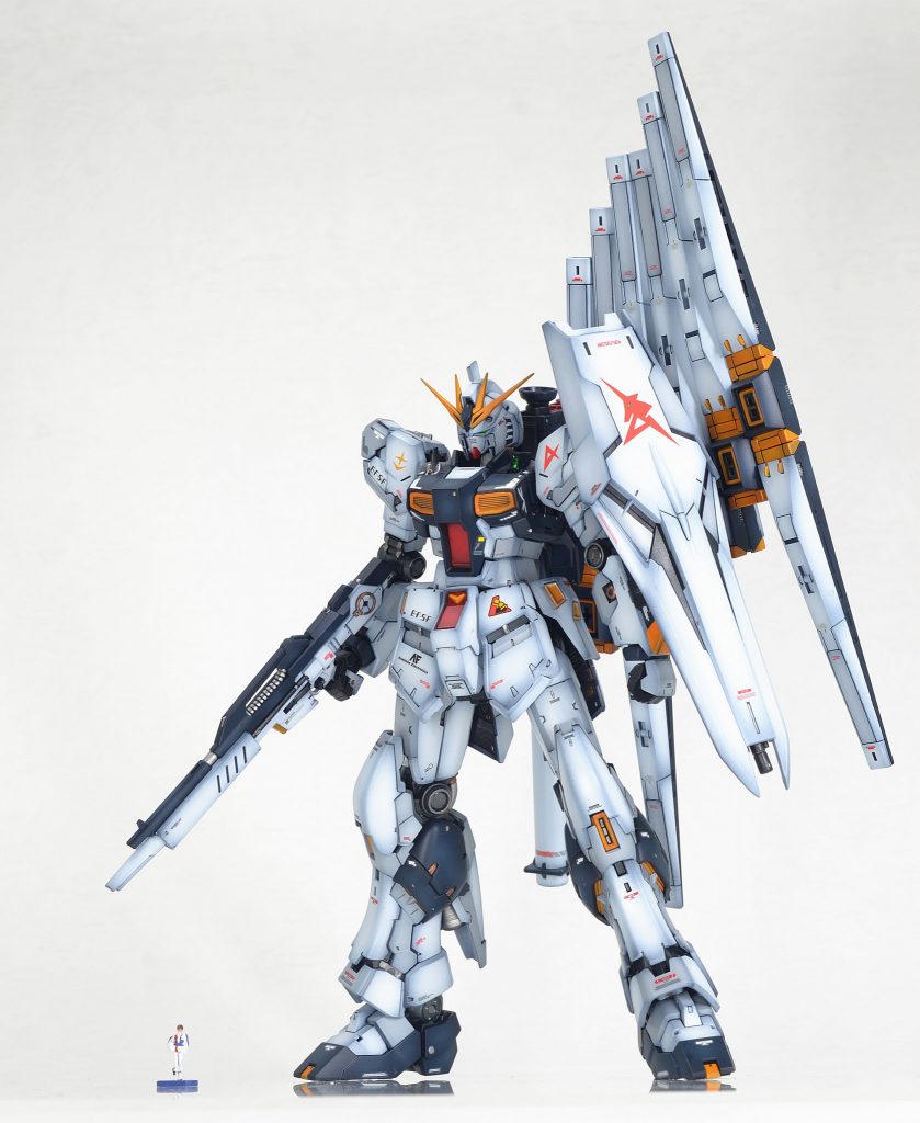 RG RX-93 νガンダム–2枚目/制作者：M.E.T.E.O.R
