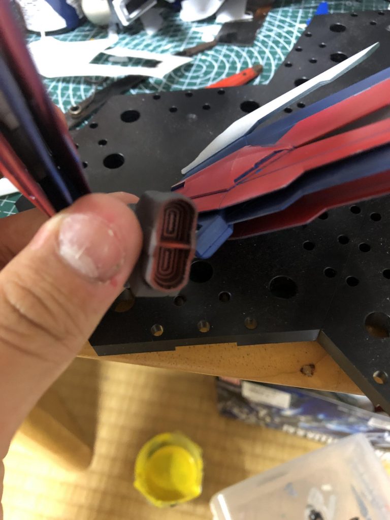 ラデューススラスター
大型のスラスターを内蔵し素晴らしい機動性を発揮できる。