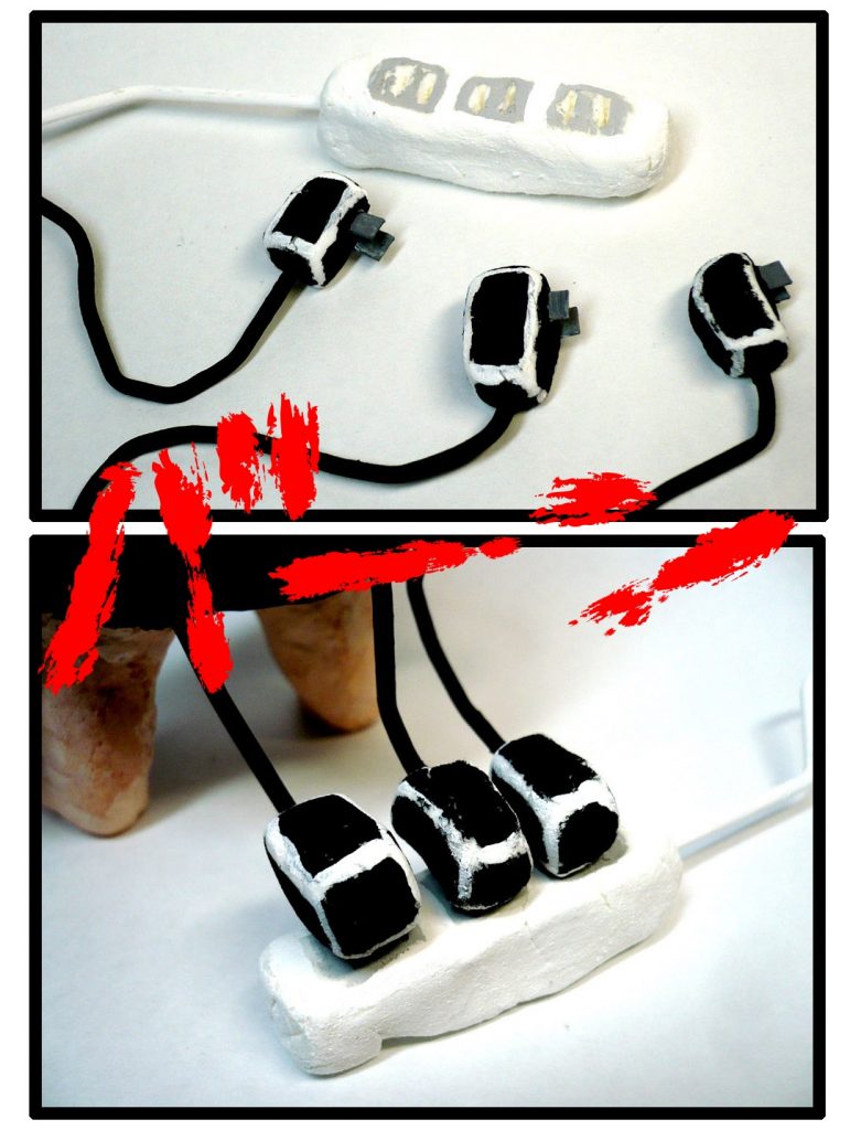 ＤＣ「やっぱりコレ（ＡＣアダプター３個）がなくっちゃ！」
ＭＤ「追加装備というか…必須標準アイテムじゃぁ…（泣）」

ＤＣ「コレも急に思いついたから軽い粘土で作った
　　　急造適当クオリティよ！」