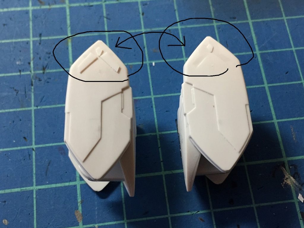 膝関節の装甲は1/100スケールのレクスを参考にプラ板でモールドを自作しました
他にも肩装甲のスジ彫りなど1/100スケールキットを参考にした箇所があります