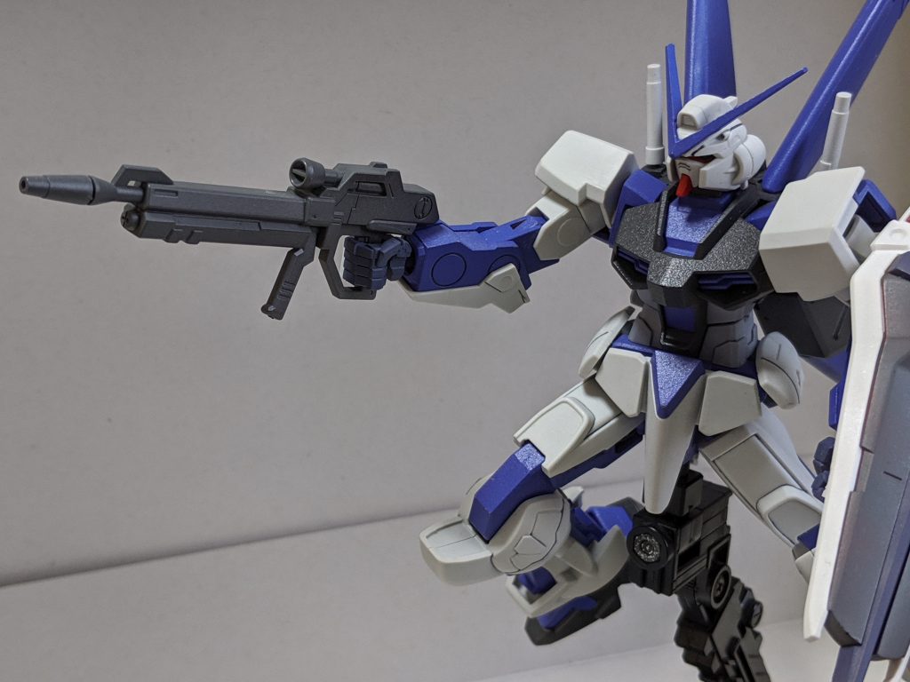 以上です。
細かい工作は抜きにして、自分好みの色に塗ることメインで作成を始めましたが、手を入れ始めると改善したい部分が増えてきて、結果放置…というプラモデルあるあるを、ガンスタさんに投稿する!という動機でなんとか完成させるパターンが増えてます。
遠目にみれば満足いく仕上がりになったのでよかったです。