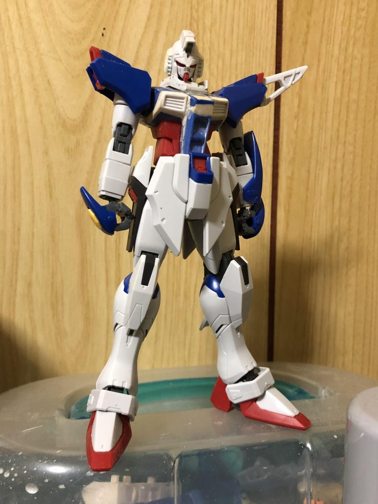 制作途中その1

頭部はダクトをHGUCリバイブガンダムから移植しパテで整形

胸部はコックピットブロックをリバイブガンダムから、ダクトはディナイアルから。襟周りはHGUC 陸戦型ガンダム(リニューアル版)を移植