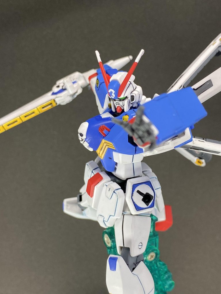 クロスボーン系はアクションポーズとらせたくなりますよね