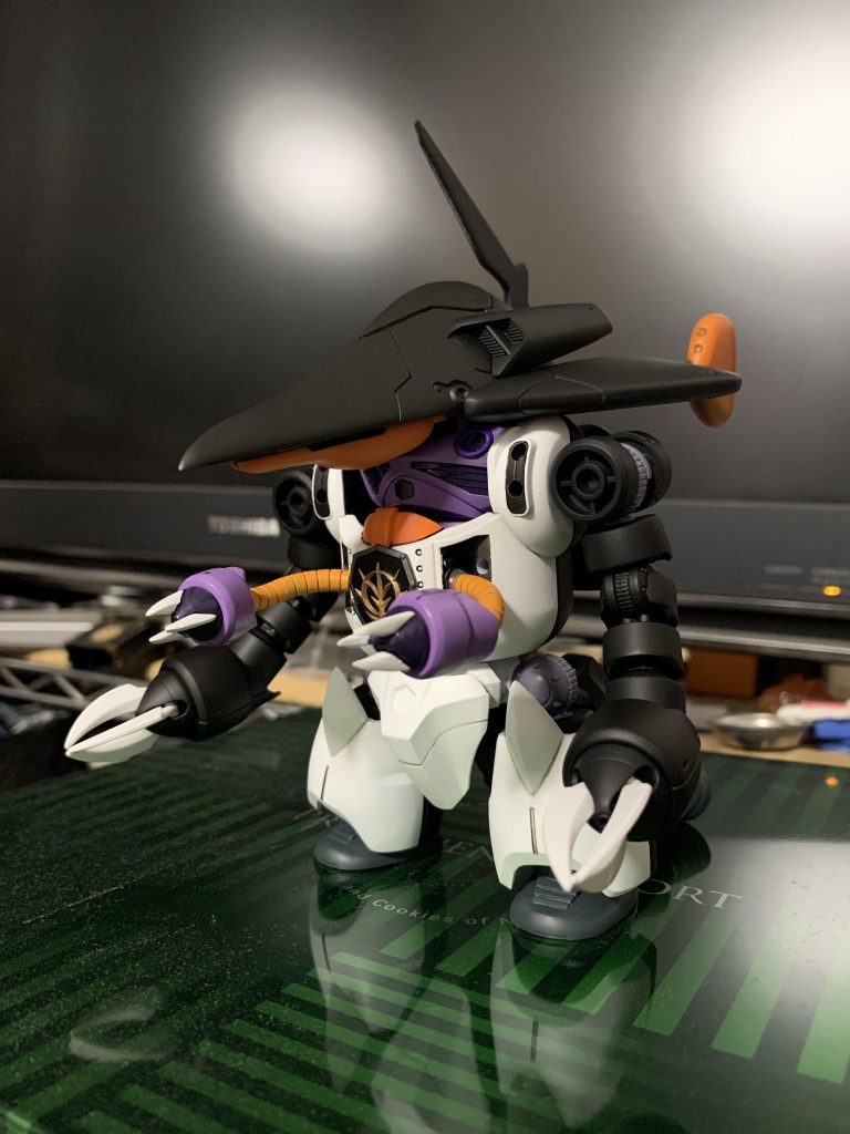 胴体から腕を伸ばせます