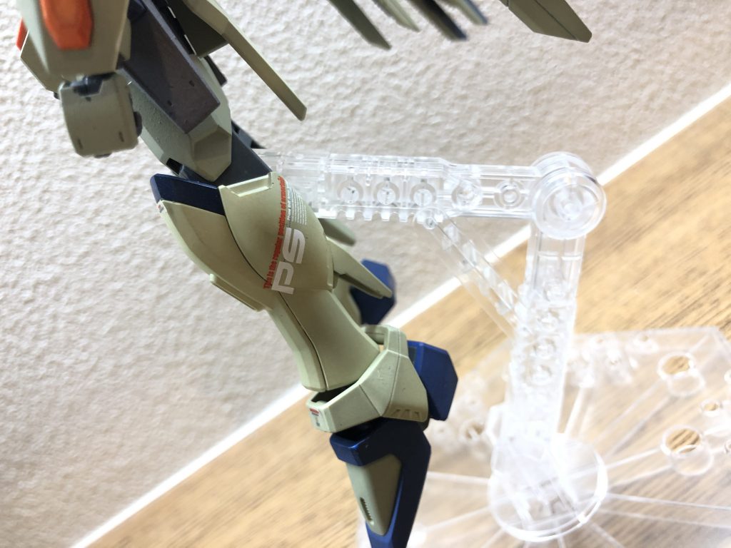 装甲はPSという設定でオサレに斜めデカール貼ってます。