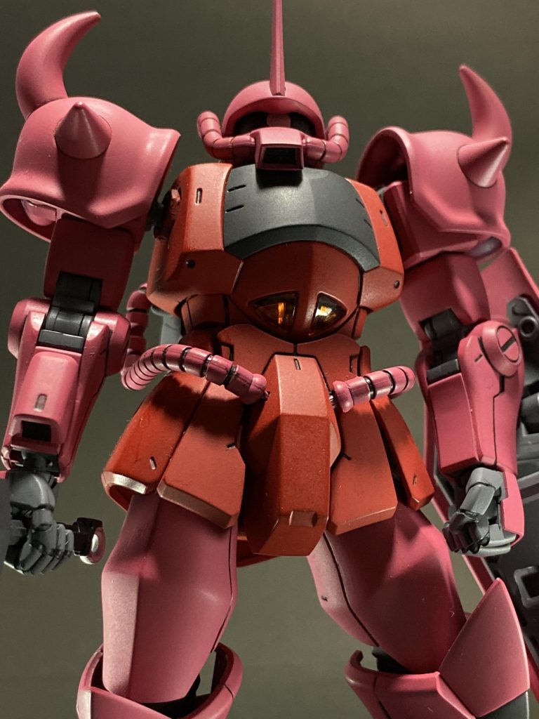 グフは見下ろす構図が一番カッコいい