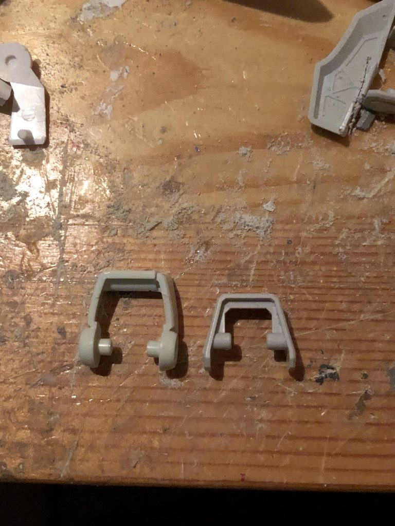 アンクルアーマーも奇跡的にデスティニーとリバイブガンダムが構造が似ているのでそのまま組み合わせてます
きっとバンダイはこれを想定して販売しましたね笑