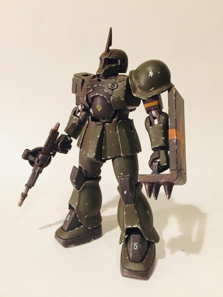 所々デカールを貼っていますが、他のキットから適当に選んだので深い意味はありません。