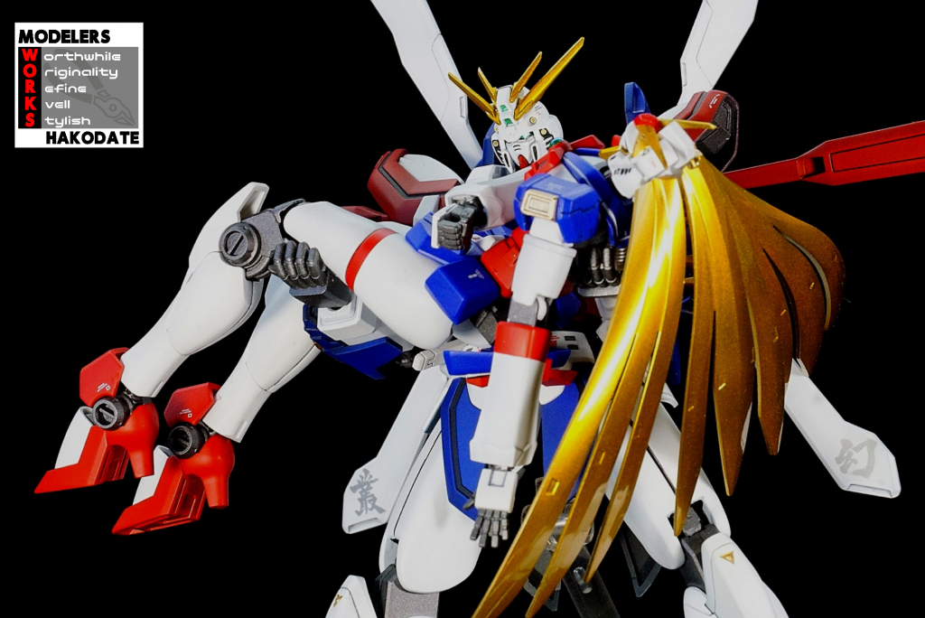 前に作ったノーベルと並べて違和感ないようにほぼ同じ色で塗装しています。
この勢いでマスターでも作っちゃおうかな。