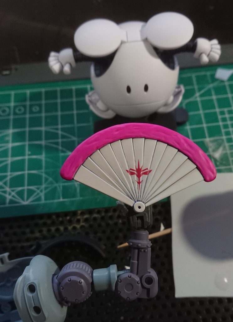 とは言え一番大変だったのは各種サザメスデカール。キャプチャ画像からあれこれ弄りたおしてなんとか形にしましたが、いまだに編集のコツがつかめずアップアップしてます。フォトショップ欲しい