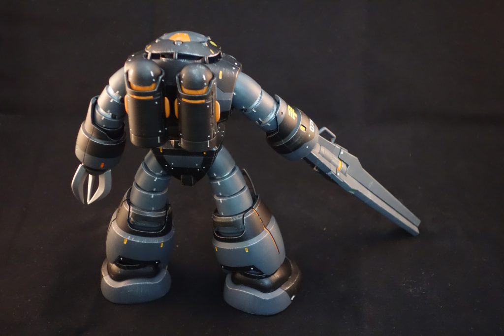 後ろからの写真です、やはり腕は持ち上げられませんw