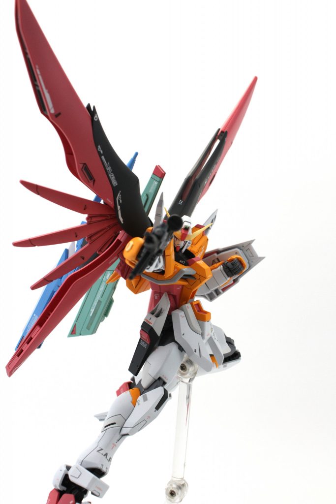 稼働の改修はしていないので、ほぼキットそのままの可動域です。