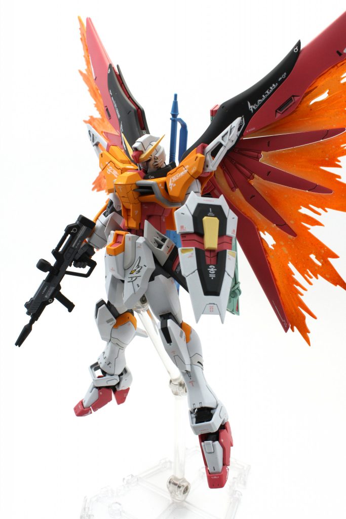 このキットは、このアングルからが一番カッコ良く全体が見渡せると思います。
手を少し入れるだけでもぐっと良くなる良いキットだと思います!