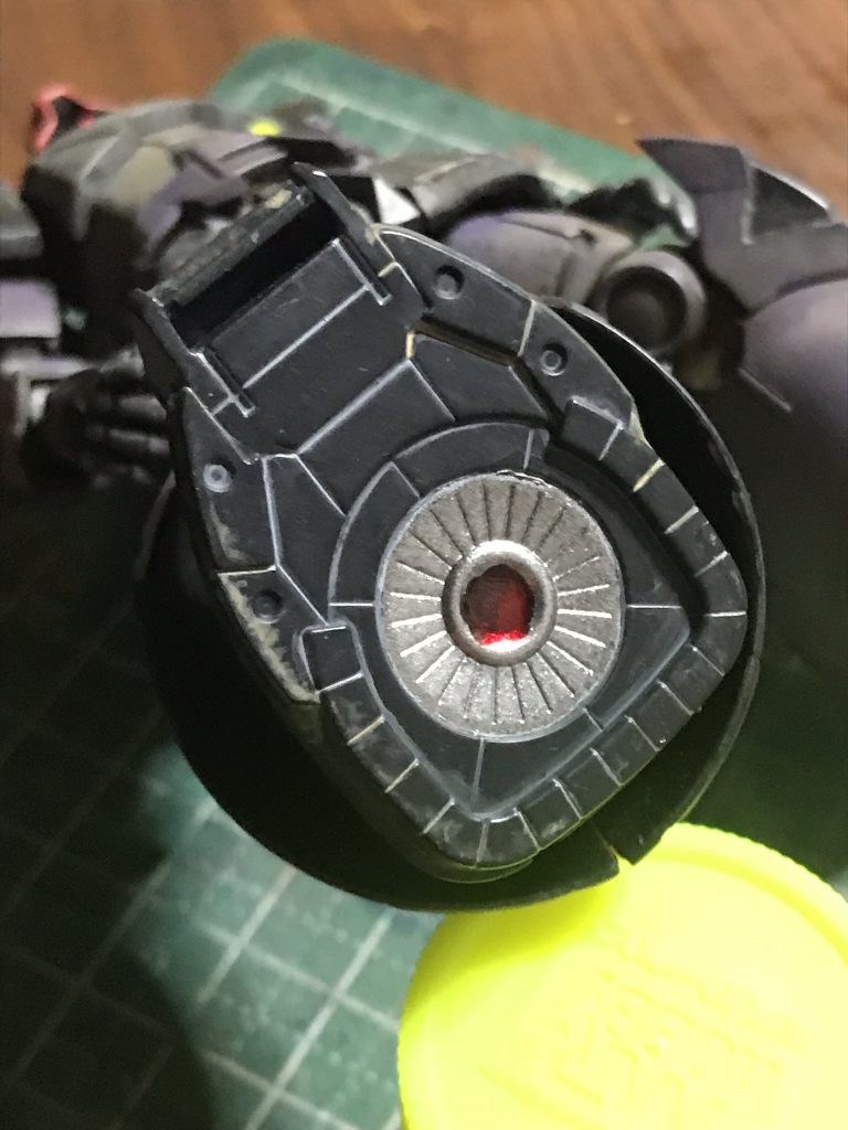 見えなくなる足裏も一応は塗り分けました。