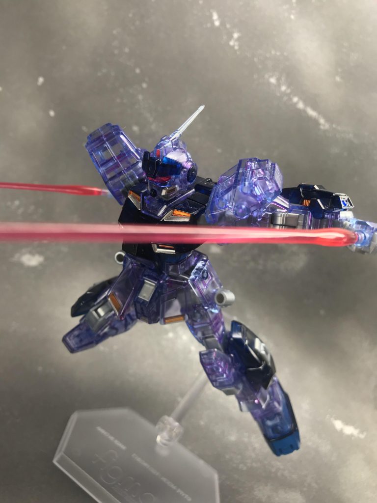 お待たせしましたビームサーベル二刀流！
サーベルを狂ったように振り回すのがいかにも暴走って感じで好き笑