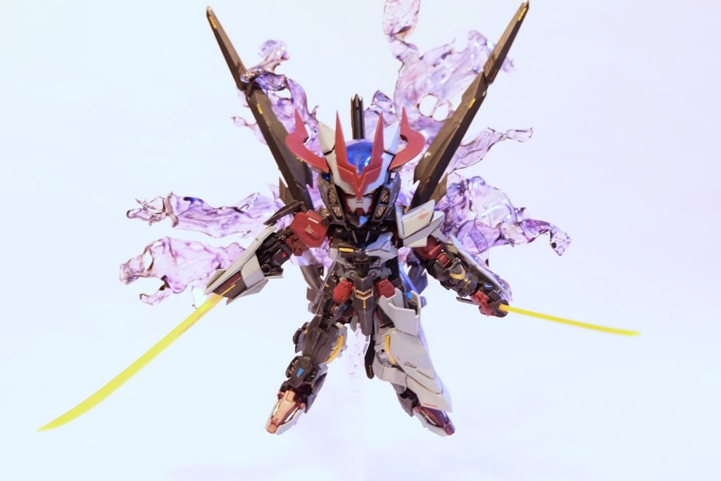 追記
先人の知恵と技術を拝借して透明プラ板でエフェクト自作しました。
初めてだったのでところとごろ焦げましたが炎のムラだと言い聞かせてます。