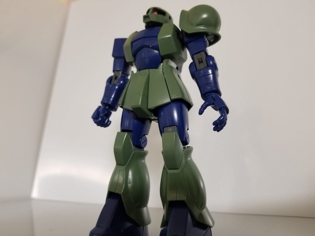 素組旧ザク君。

いやーーーーーもうこの時点でかっこいいよね！！！

というかこっちのがかっこいい！！(殴