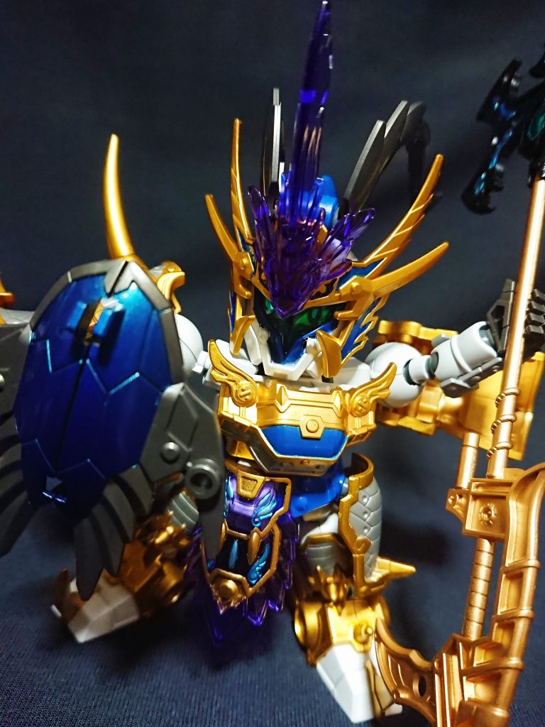 元々が十分に完成されたキットのため今回は改修箇所は無く、塗装のみトールギスIII仕様にしました。