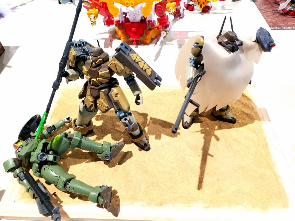 ストラス氏のスナイパー仕様とプチ砂漠ジオラマで展示